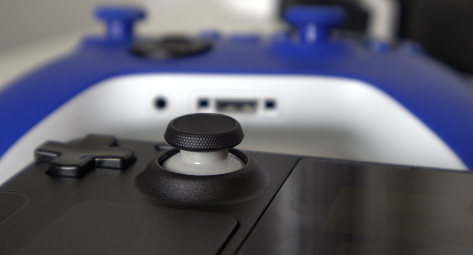 Best Controller for Steam Deck